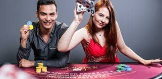 Ilustrasi perlindungan data pengguna secara ketat dalam platform hiburan online